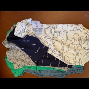 Carter’s 5 set onsies